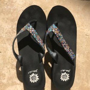 Yellow Box Scalia Flip Flops size 9 1/2